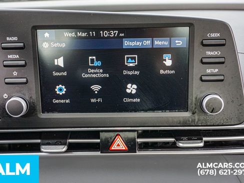 Used 2025 Hyundai Elantra SE image 34