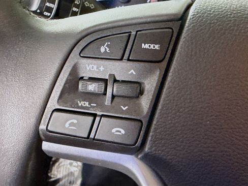 Used 2021 Hyundai Tucson Limited FWD image 14
