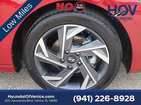 Certified 2025 Hyundai Elantra Sport FWD image 9