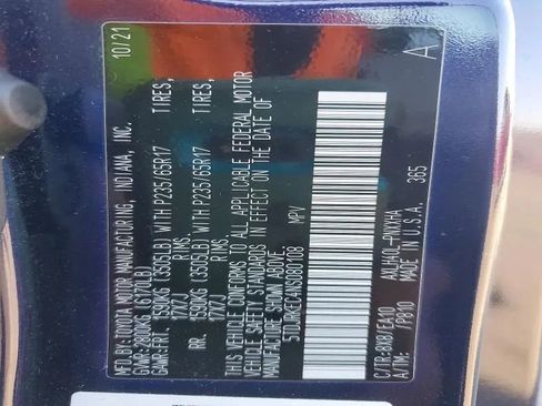 Used 2022 Toyota Sienna XLE w/ XLE Plus Package image 12