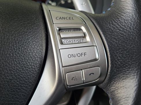 Used 2016 Nissan Altima 2.5 SR FWD image 13
