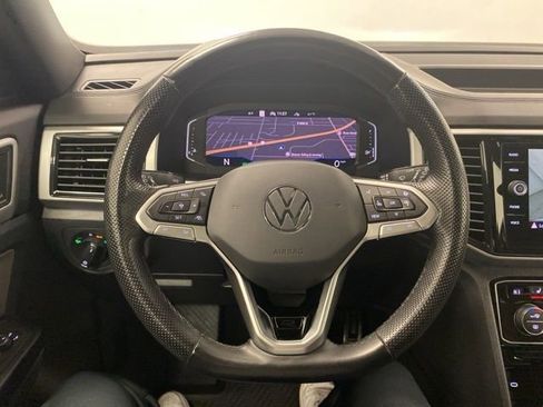 Used 2021 Volkswagen Atlas Cross Sport SEL Premium image 17