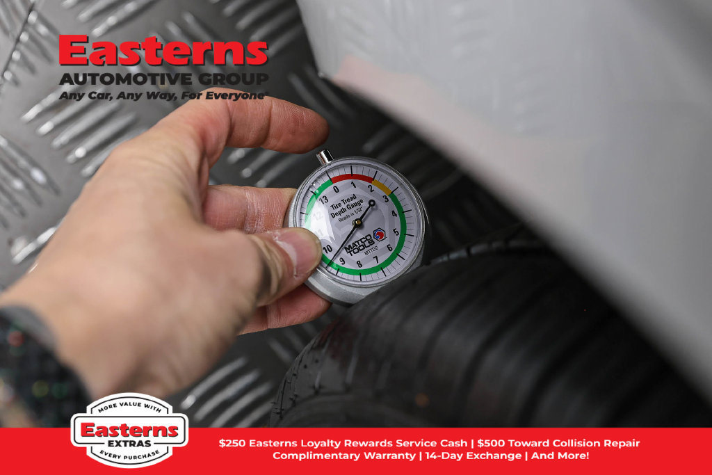 Used 2022 Nissan Versa SV FWD image 27