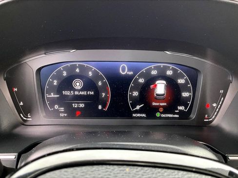 Used 2023 Honda Pilot Elite image 22