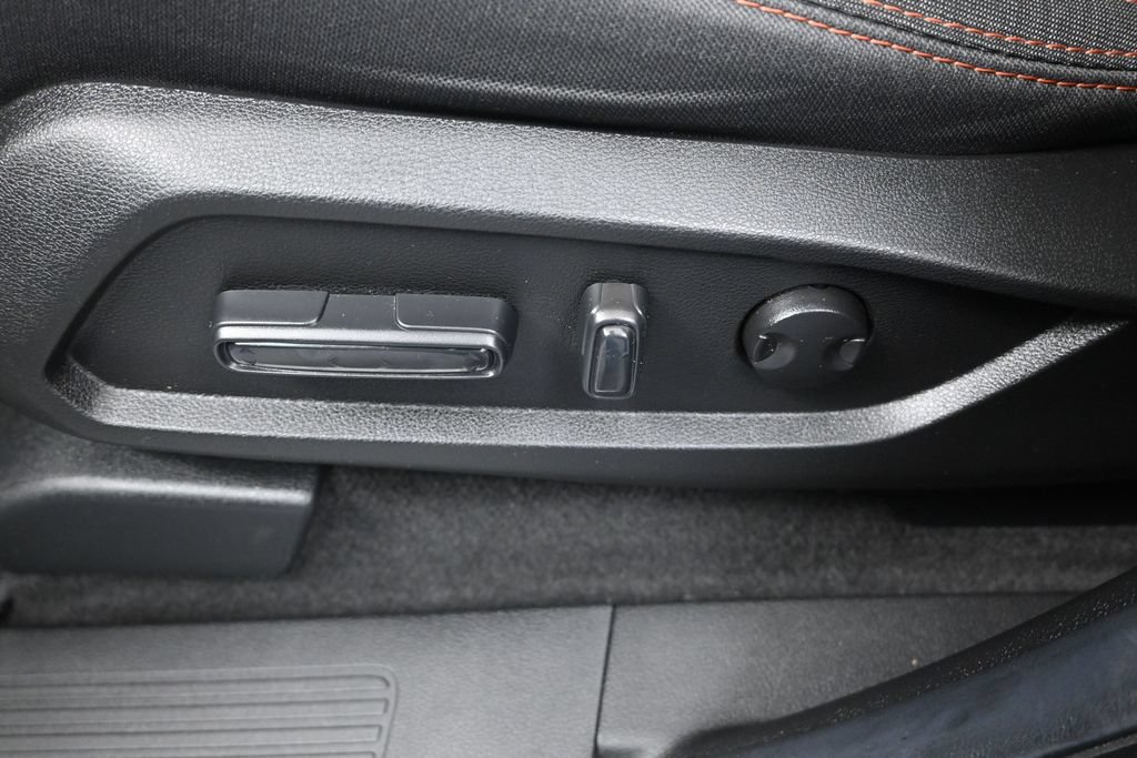 Used 2025 Honda Pilot Sport image 11
