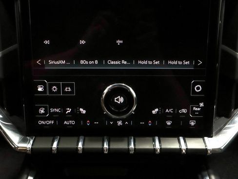 Used 2025 GMC Acadia Elevation AWD/4WD image 31