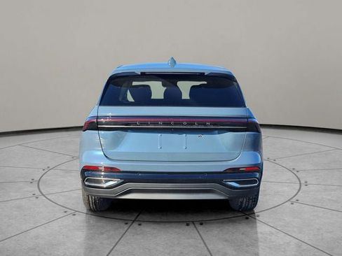 New 2026 Lincoln Nautilus Premier image 11