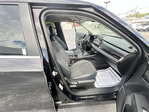 Used 2022 Mitsubishi Outlander SE image 24
