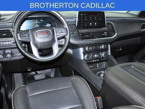Used 2023 GMC Yukon XL SLT AWD/4WD image 27