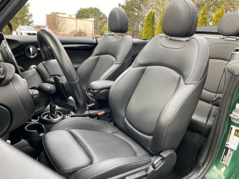 Certified 2024 MINI Cooper S image 7