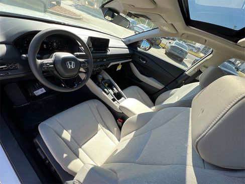 New 2025 Honda Accord SE image 11