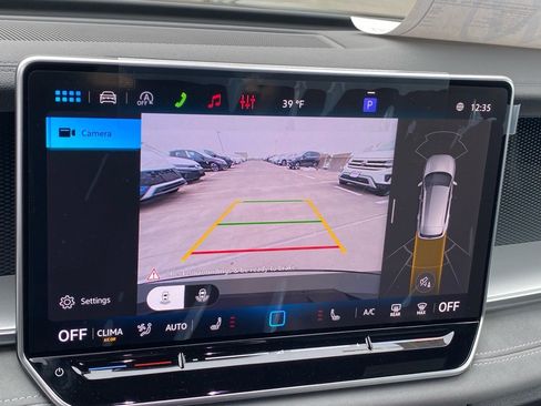 New 2026 Volkswagen Tiguan SE R-Line image 10