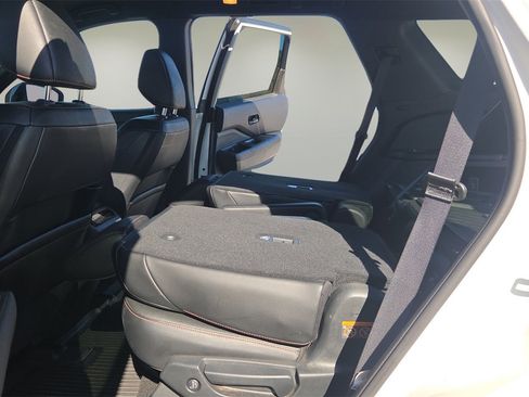 Used 2024 Nissan Pathfinder Rock Creek image 17