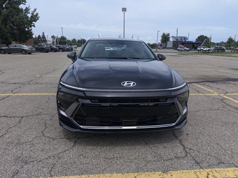 Used 2024 Hyundai Sonata SEL w/ Convenience Package FWD image 13