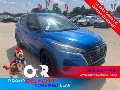 Used 2023 Nissan Kicks SR w/ SR Premium Package FWD image 7