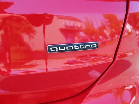 Used 2020 Audi Q3 2.0T Prestige w/ Prestige Package image 33