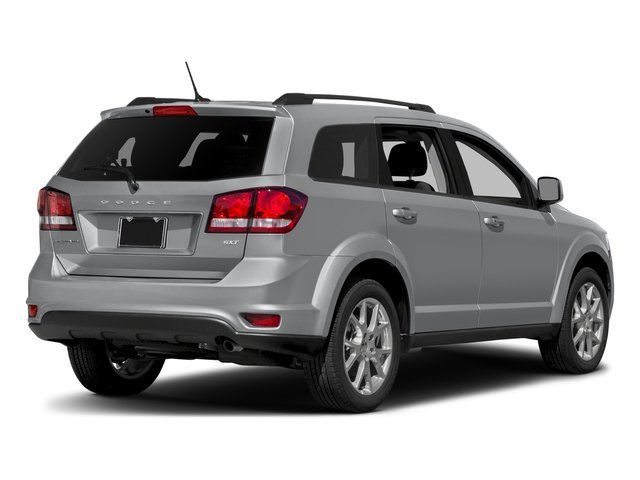 Used 2018 Dodge Journey SXT w/ Blacktop Package FWD image 3