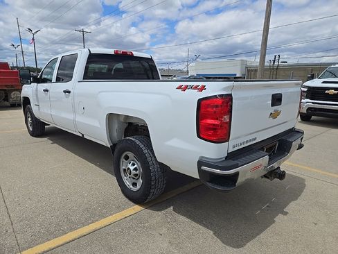 Used 2018 Chevrolet Silverado 2500 W/T w/ Snow Plow Prep Package image 7
