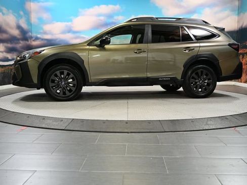Used 2025 Subaru Outback Onyx Edition AWD/4WD image 5