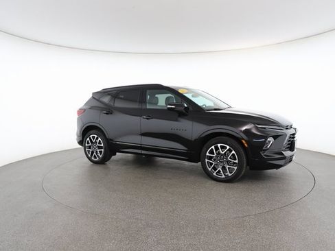Used 2025 Chevrolet Blazer RS image 25