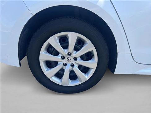 Certified 2022 Toyota Corolla LE image 22