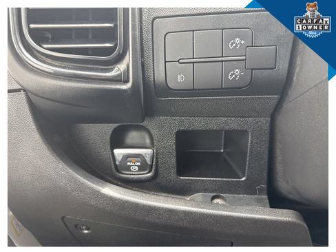 Used 2024 RAM ProMaster 2500 w/ Convenience Group FWD image 19