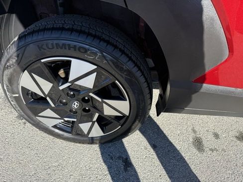 Used 2025 Hyundai Kona SEL image 25