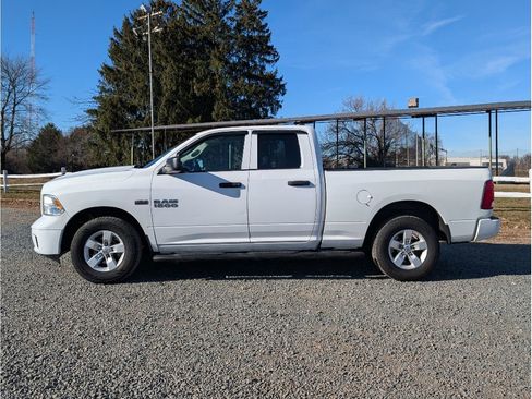 Used 2017 RAM 1500 Express image 4