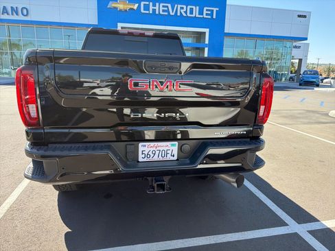Used 2023 GMC Sierra 2500 Denali image 14