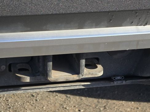 Used 2023 Rivian R1S Adventure image 53