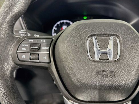 Used 2025 Honda CR-V EX image 12