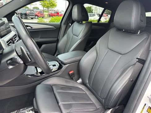 Used 2023 BMW X4 xDrive30i w/ M Sport Package AWD/4WD image 29