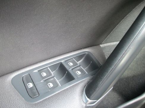 Used 2016 Volkswagen GTI Autobahn image 20