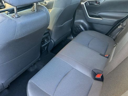 Certified 2023 Toyota RAV4 LE AWD/4WD image 15