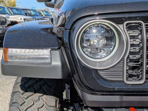 New 2026 Jeep Gladiator Mojave image 9