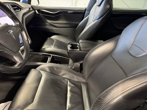 Used 2016 Tesla Model X 75D image 11
