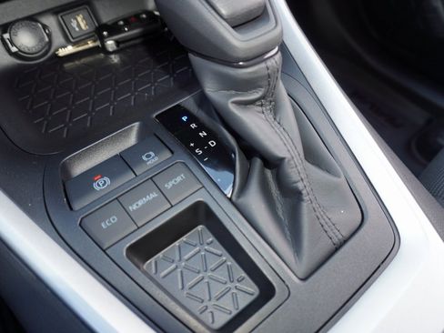 New 2025 Toyota RAV4 LE image 15