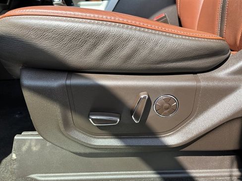 Used 2018 Ford F150 King Ranch w/ Equipment Group 601A Luxury AWD/4WD image 21