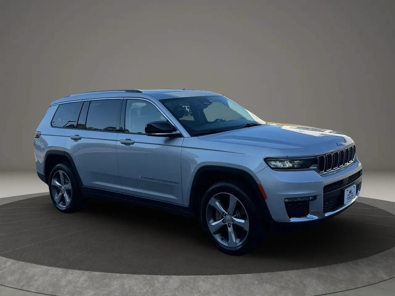 Used 2021 Jeep Grand Cherokee L Limited AWD/4WD image 7