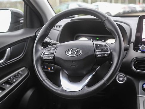 Certified 2022 Hyundai Kona Limited image 17