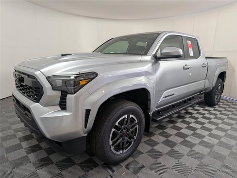 New 2026 Toyota Tacoma TRD Sport image 2