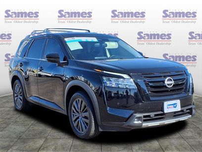 Used 2022 Nissan Pathfinder SL w/ SL Premium Package
