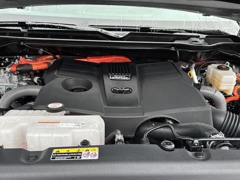 Used 2024 Toyota Sequoia SR5 image 32