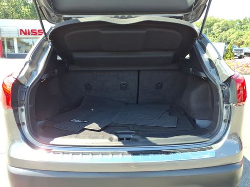 Certified 2018 Nissan Rogue Sport SV AWD/4WD image 16