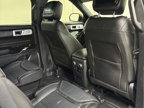 Used 2022 Ford Explorer ST w/ Equipment Group 401A AWD/4WD image 32
