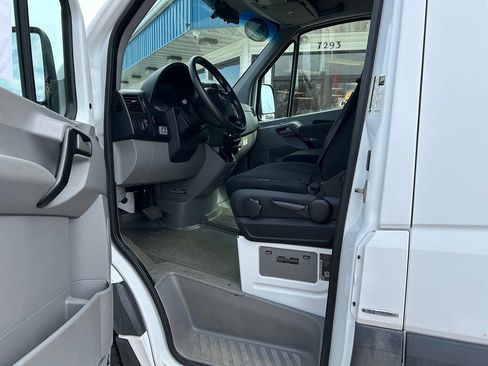 Used 2015 Mercedes-Benz Sprinter 3500 image 13