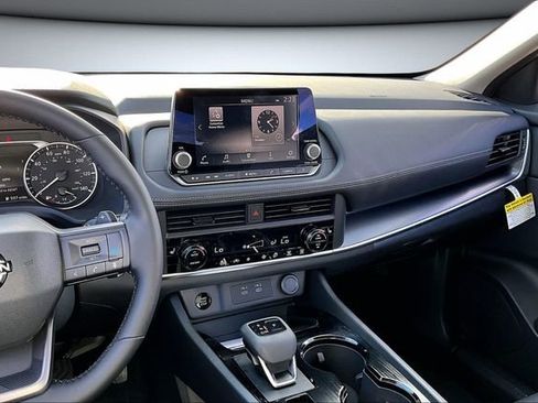 New 2026 Nissan Rogue SV image 6