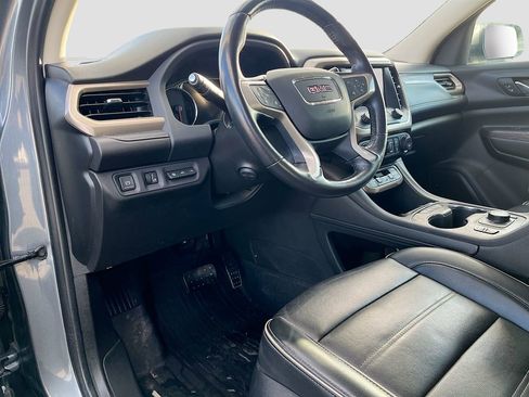 Used 2021 GMC Acadia Denali w/ Denali Ultimate Package AWD/4WD image 9
