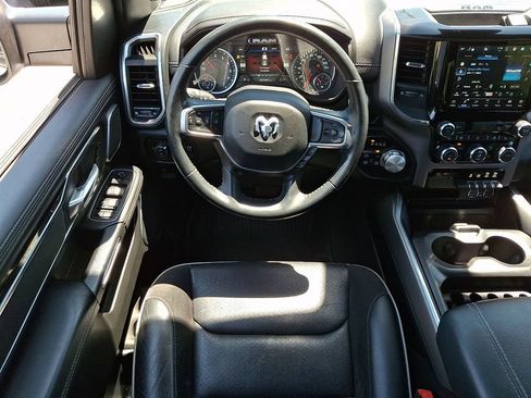 Used 2022 RAM 1500 Laramie AWD/4WD image 11