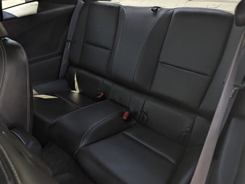 Used 2015 Chevrolet Camaro SS RWD image 9